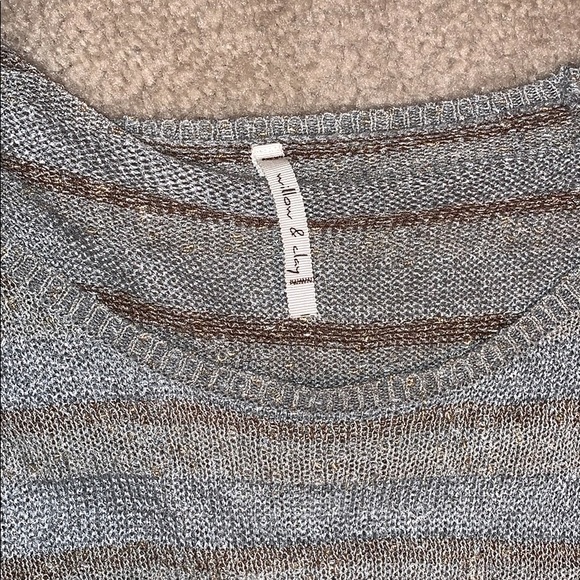 ❌ SOLD ❌ 🖤Sweater Bundle🖤 - Picture 5 of 5